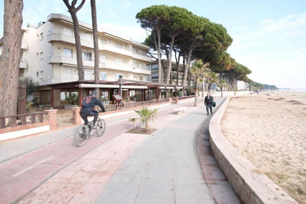 Apartamento Con Vistas Al Mar En Cambrils Exterior photo